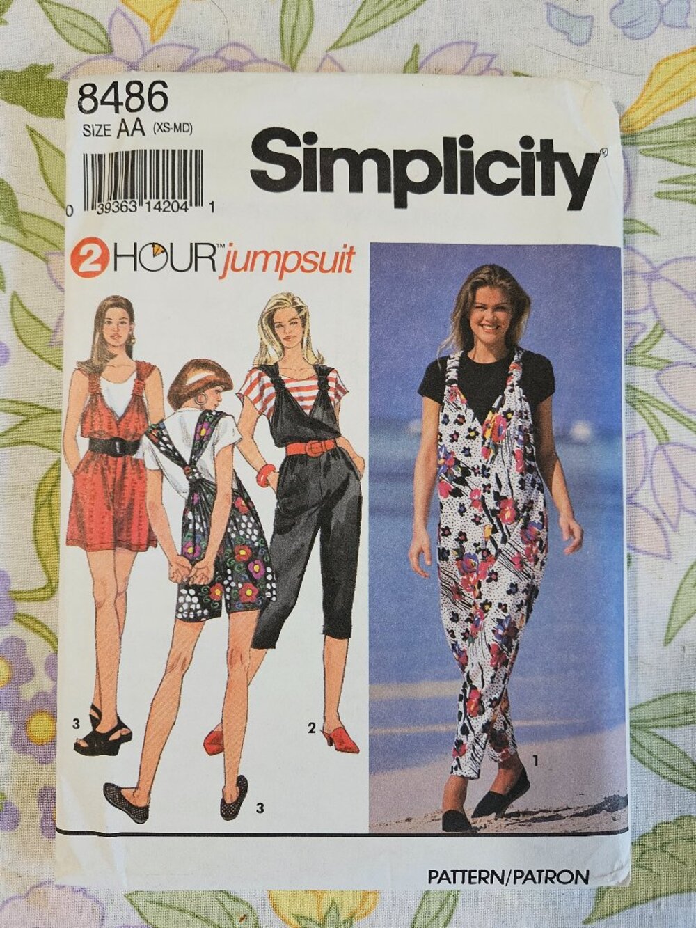 Vintage 1993 Sewing Pattern UNCUT Simplicity 8486 XS-M